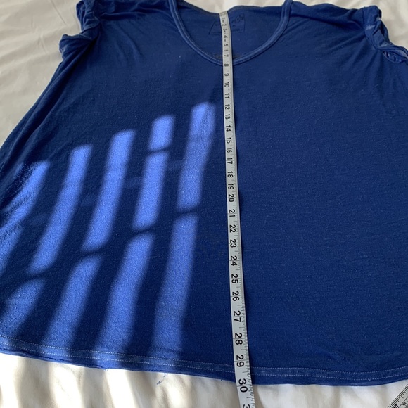 We The Free Oversized V NeckSheer Tee - Picture 11 of 13